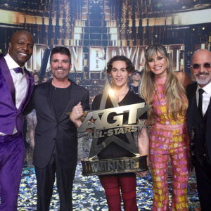 Terry Crews, Simon Cowell, Aidan Bryant, Heidi Klum, and Howie Mandel in the AGT All-Stars finale