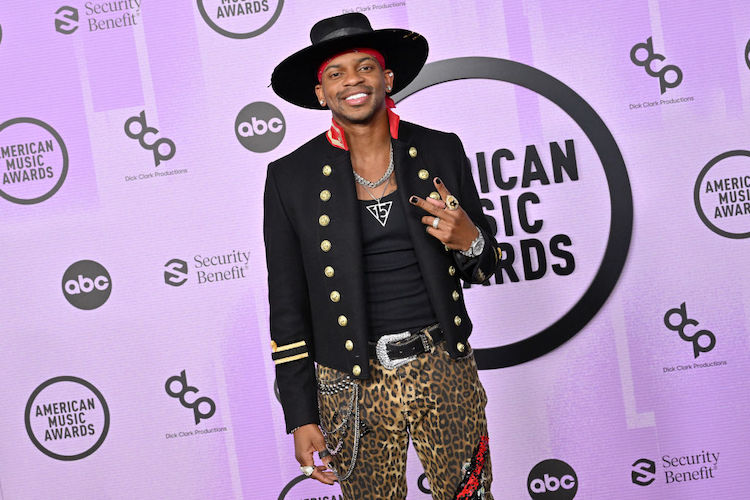 Jimmie Allen at the 2022 American Music Awards