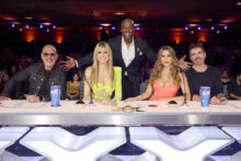 Howie Mandel, Heidi Klum, Sofia Vergara, Simon Cowell, and Terry Crews on 'America's Got Talent' 