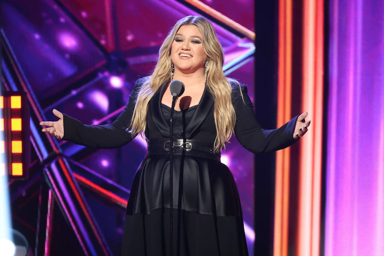Kelly Clarkson on the iHeart Radio Awards 2023