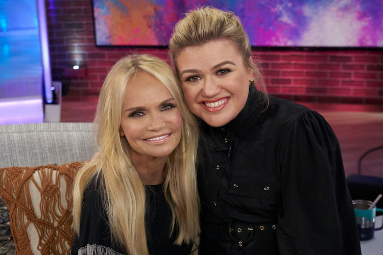 Kristin Chenoweth and Kelly Clarkson on 'The Kelly Clarkson Show'