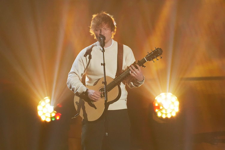 Ed Sheeran performs on 'American Idol'