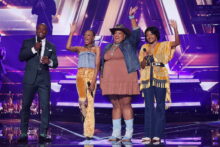 Chapel Hart Delivers a Fun Performance at the People’s Choice Country Awards