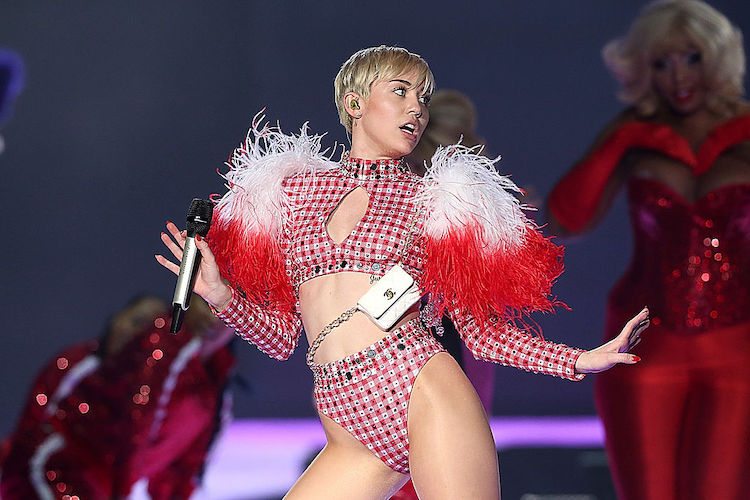 Miley Cyrus Admits That She Funded The 'Bangerz' Tour Herself