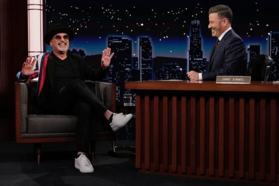 Howie Mandel and Jimmy Kimmel on 'The Jimmy Kimmel Show'