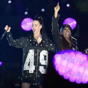 Missy Elliot and Katy Perry on the Super Bowl 2015 stage
