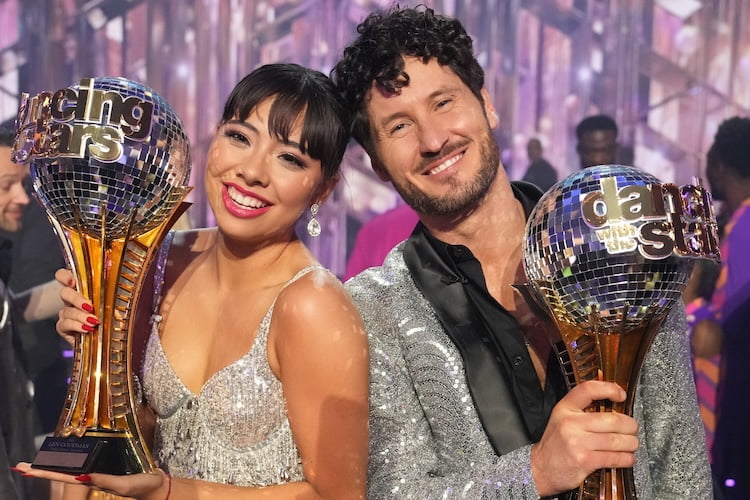 Xochitl Gomez and Val Chmerkovskiy win 'Dancing With The Stars'