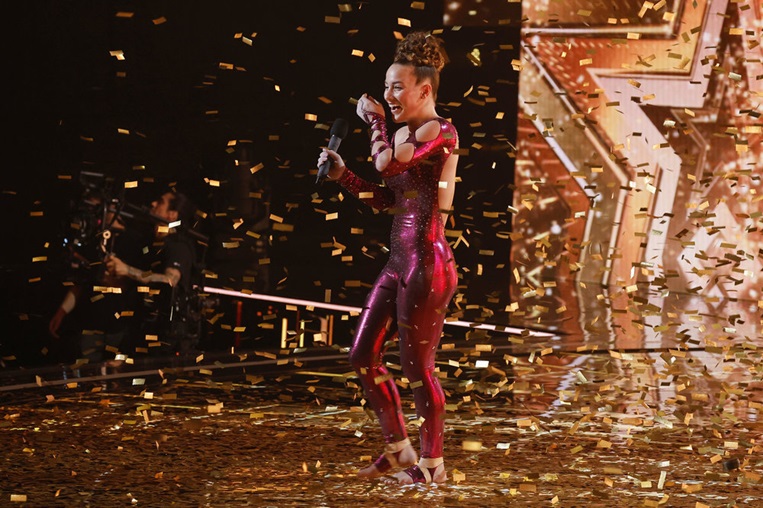 Sofie Dossi Shows BehindTheScenes of Her Golden Buzzer Performance on