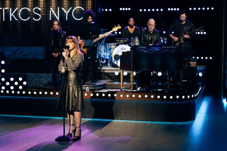 Kelly Clarkson singing "Used to Be Young" by Miley Cyrus on 'The Kelly Clarkson Show'