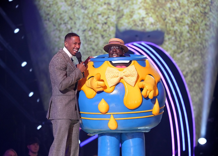 Honey Pot Unmasked as Iconic Comedian in ‘The Masked Singer’ Season 13 Premiere