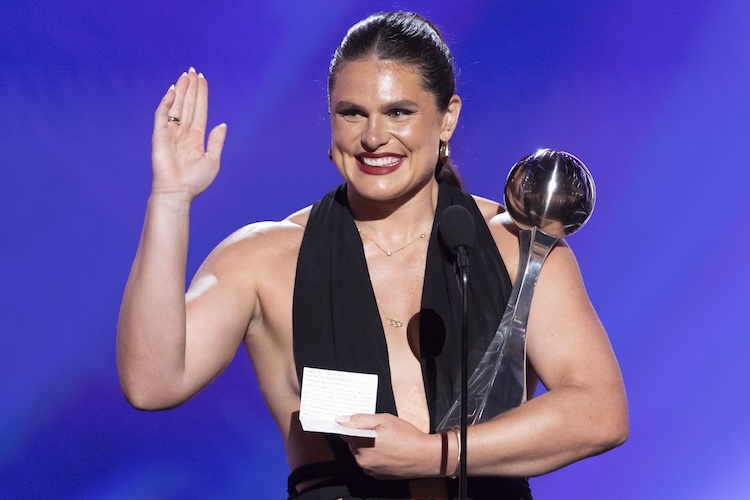 Ilona Maher Wins ESPY Award, Declares ‘Strong Is Beautiful’ in Speech