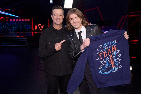 Carson Daly and Ryan Mitchell on 'The Voice' 2025