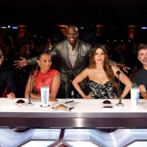 America's Got Talent judges Simon Cowell, Howie Mandel, Sofia Vergara, and Mel B.