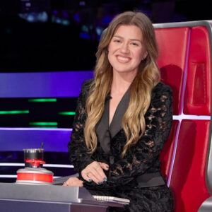 Kelly Clarkson on 'The Voice' 2026